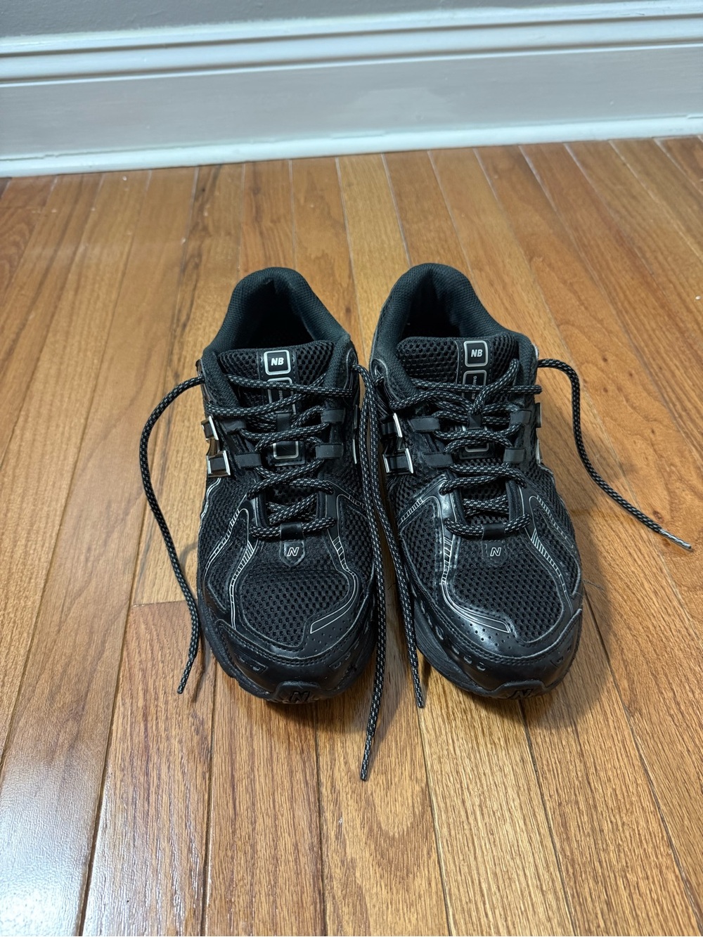 New Balance Men’s Black Mesh & Synthetic Lace-Up Sneakers